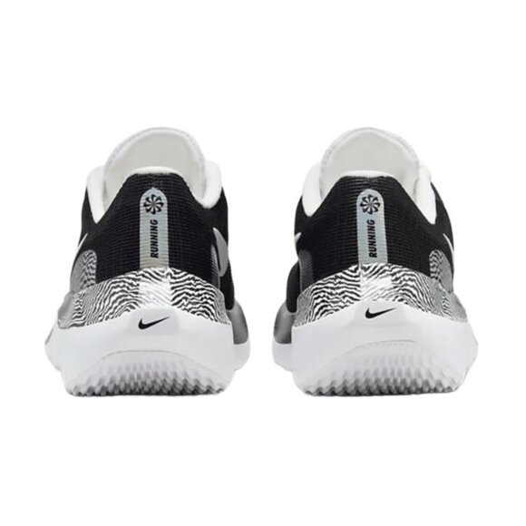 NWT Nike Women's Zoom Fly 5 Running Shoes - Picture 8 of 8